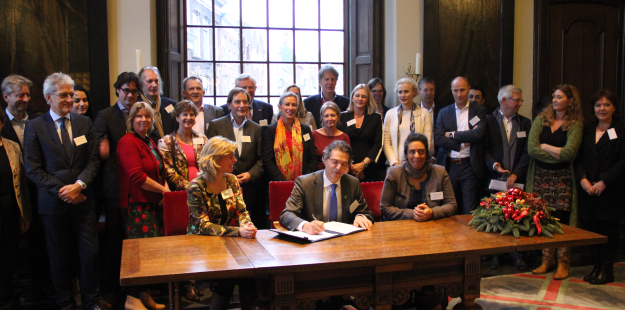Vialis tekent mee met het Lokaal Sociaal Akkoord in de gemeente Haarlem.jpg