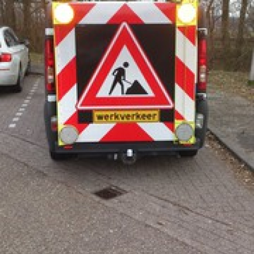 apr13.Vialismonteursmetuitrolbareactieramenveiligensnelopweg2.jpg