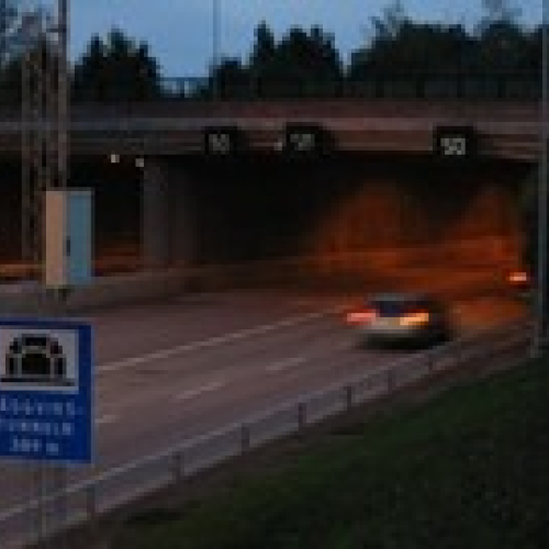 tunnel 2.jpg