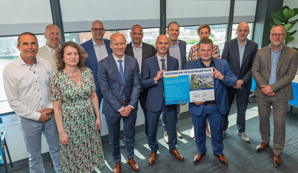 Tekenmoment renovatie Rozenburgsesluis