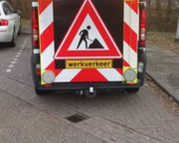 apr13.Vialismonteursmetuitrolbareactieramenveiligensnelopweg2.jpg